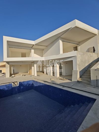 Image No.5-5 Bed Villa for sale