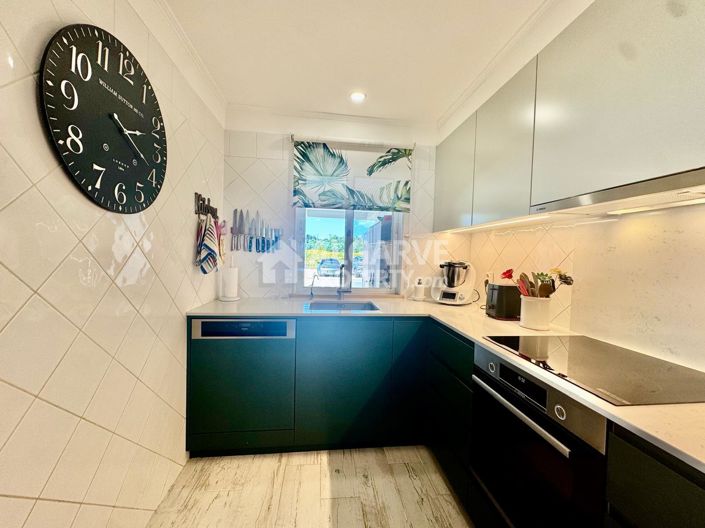 Image No.20-3 Bed Apartment for sale