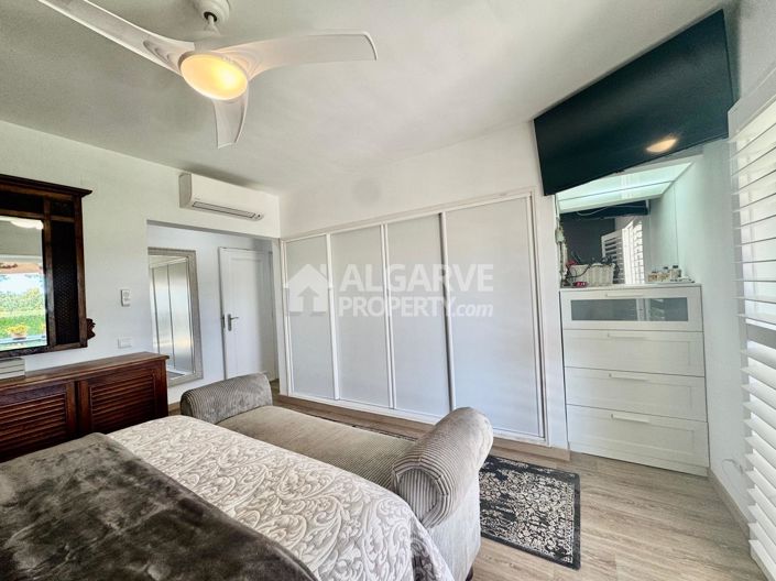 Image No.30-3 Bed Apartment for sale