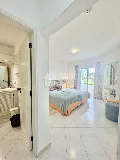 Image No.24-2 Bed Apartment for sale