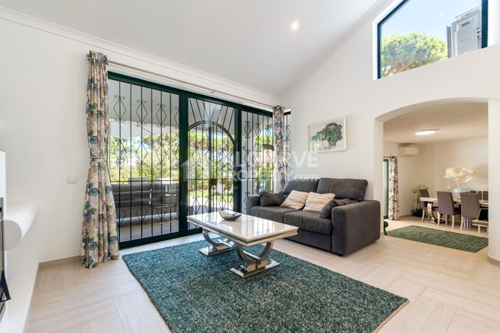 Image No.7-3 Bed Townhouse for sale
