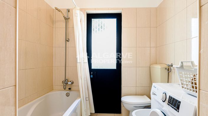 Image No.23-3 Bed Townhouse for sale