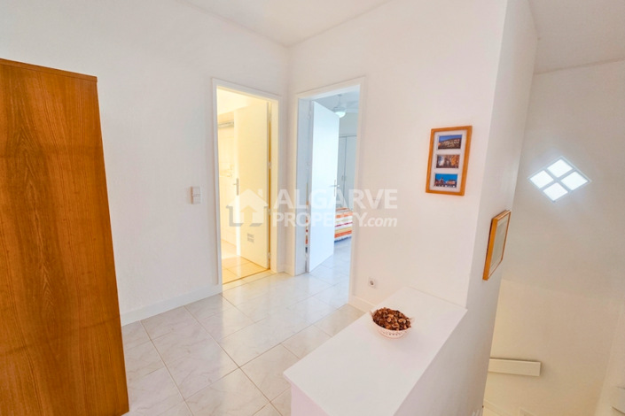 Image No.27-3 Bed Townhouse for sale