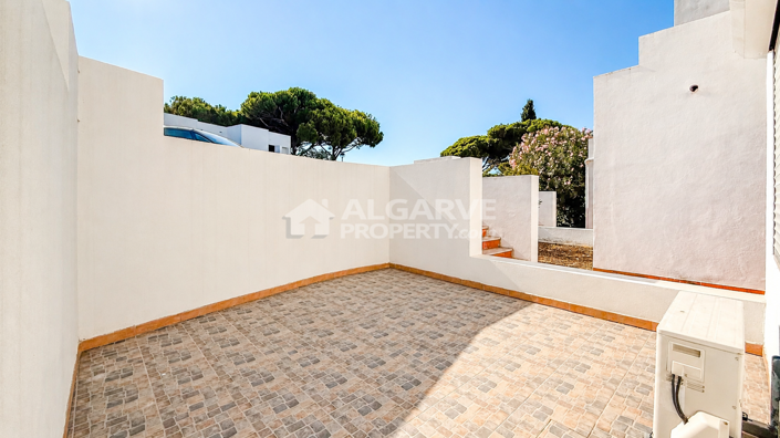 Image No.27-3 Bed Townhouse for sale