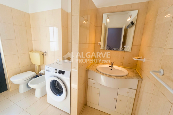 Image No.28-3 Bed Townhouse for sale