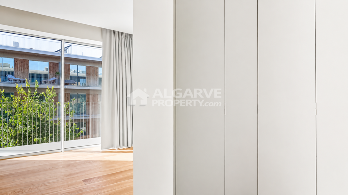 Image No.18-2 Bed Apartment for sale