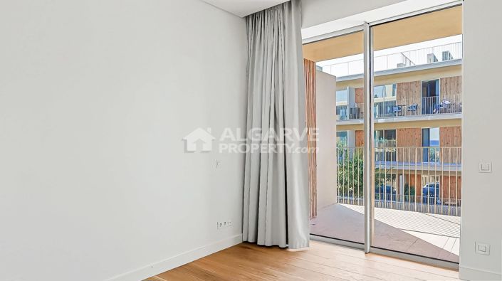 Image No.22-2 Bed Apartment for sale