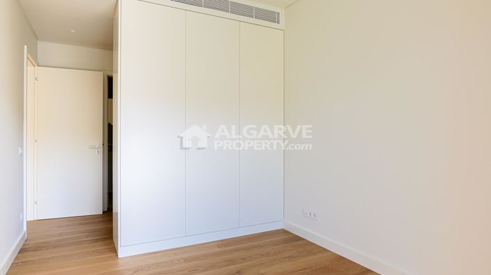 Image No.23-2 Bed Apartment for sale