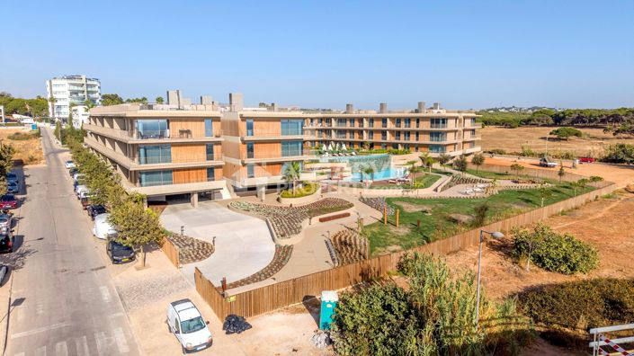 Image No.8-2 Bed Apartment for sale