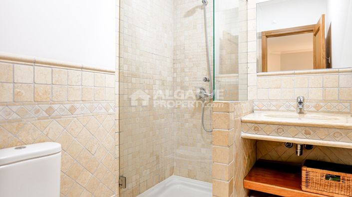 Image No.26-4 Bed Villa for sale