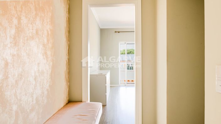 Image No.19-4 Bed Townhouse for sale