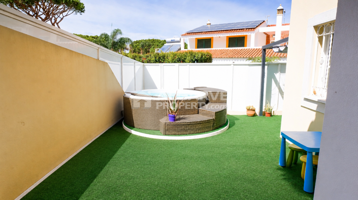 Image No.38-4 Bed Townhouse for sale