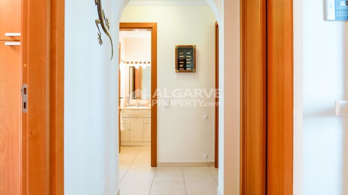 Image No.20-2 Bed Apartment for sale