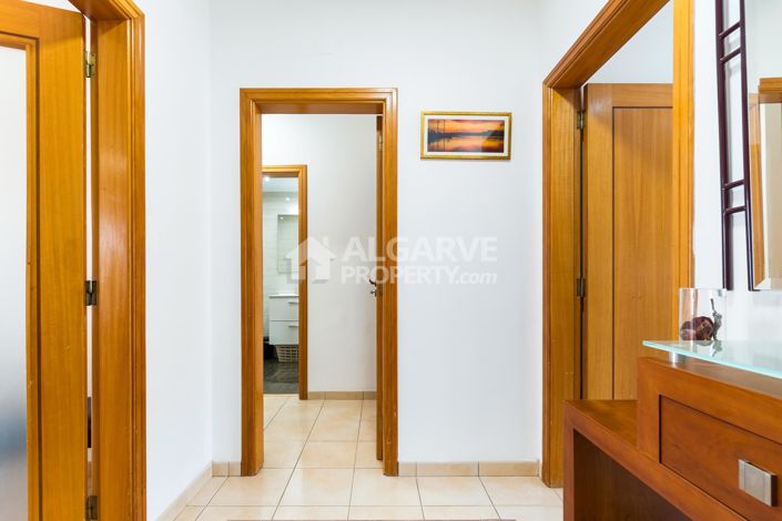 Image No.17-2 Bed Apartment for sale