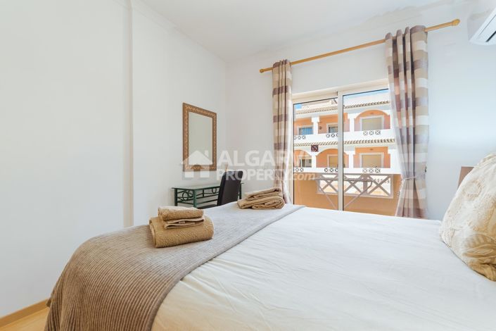 Image No.21-2 Bed Apartment for sale