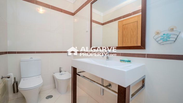 Image No.11-1 Bed Apartment for sale