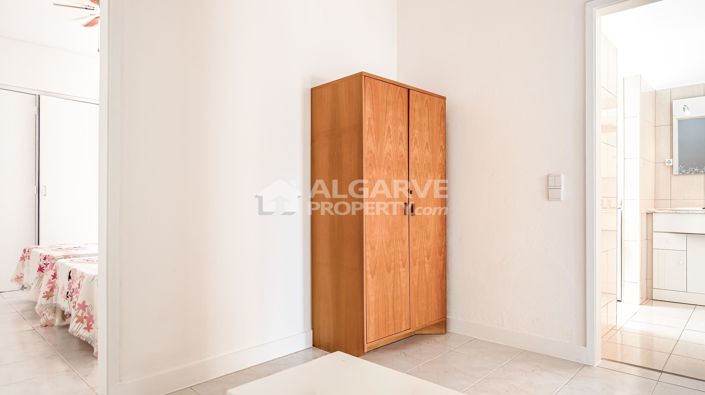 Image No.23-3 Bed Townhouse for sale