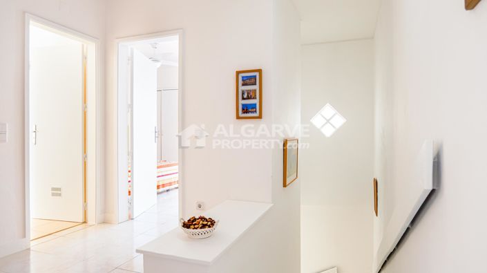 Image No.25-3 Bed Townhouse for sale