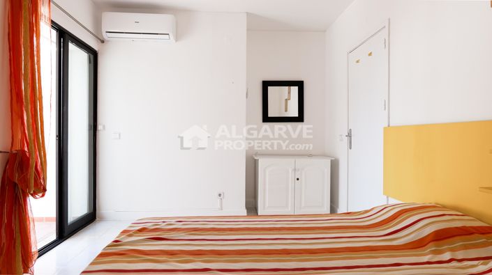 Image No.35-3 Bed Townhouse for sale