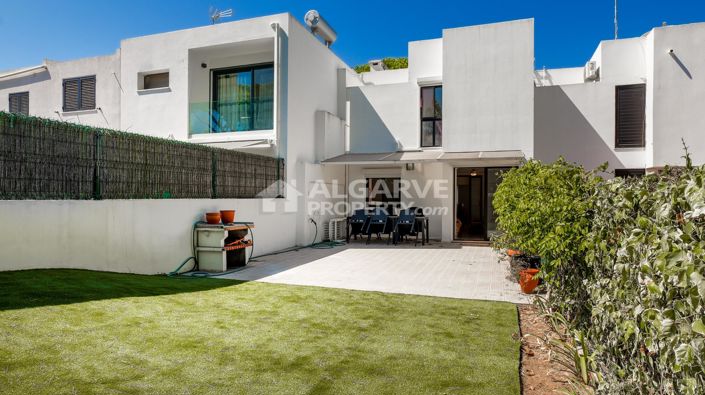 Image No.46-3 Bed Townhouse for sale
