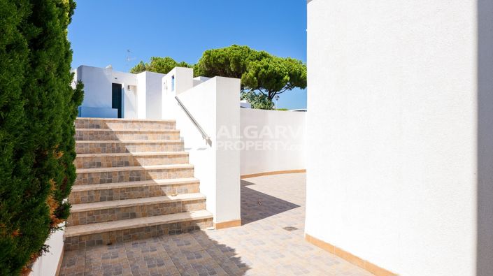 Image No.52-3 Bed Townhouse for sale