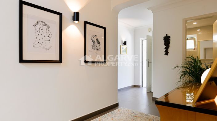 Image No.20-3 Bed Villa for sale