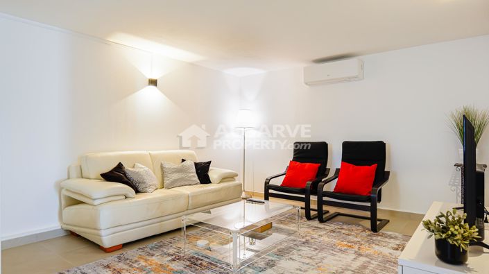 Image No.43-3 Bed Villa for sale