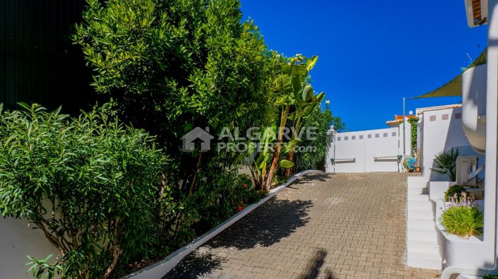 Image No.46-3 Bed Villa for sale
