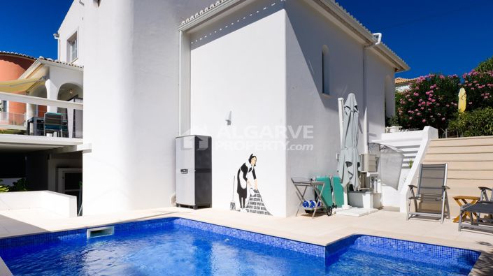 Image No.47-3 Bed Villa for sale