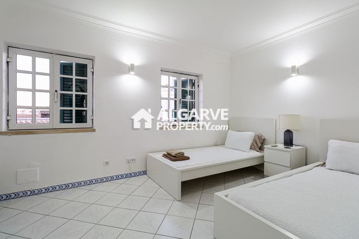 Image No.9-2 Bed Villa for sale