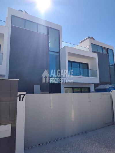 Image No.35-3 Bed Villa for sale