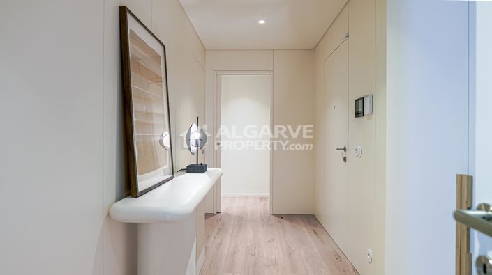 Image No.17-3 Bed Apartment for sale