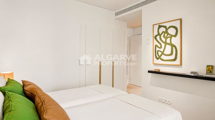 Image No.19-3 Bed Apartment for sale