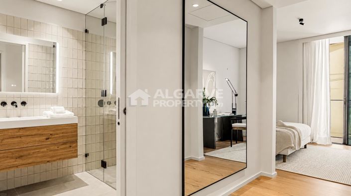 Image No.20-3 Bed Apartment for sale