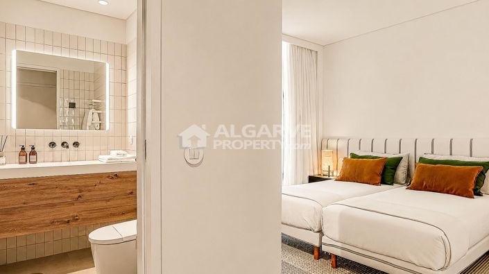 Image No.21-3 Bed Apartment for sale
