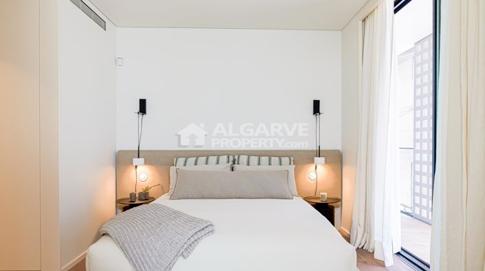 Image No.28-3 Bed Apartment for sale