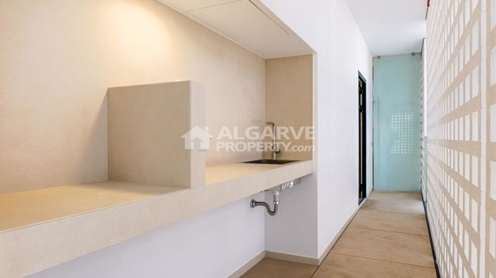 Image No.34-3 Bed Apartment for sale