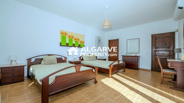 Image No.18-5 Bed Villa for sale