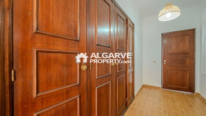 Image No.19-5 Bed Villa for sale