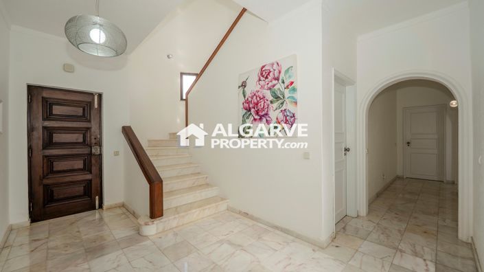 Image No.6-5 Bed Villa for sale