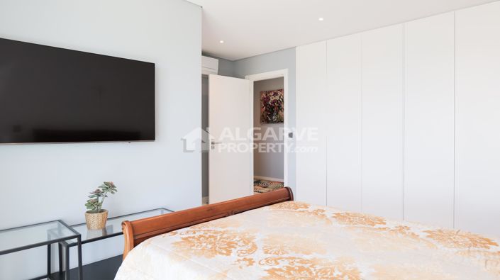 Image No.13-3 Bed Apartment for sale