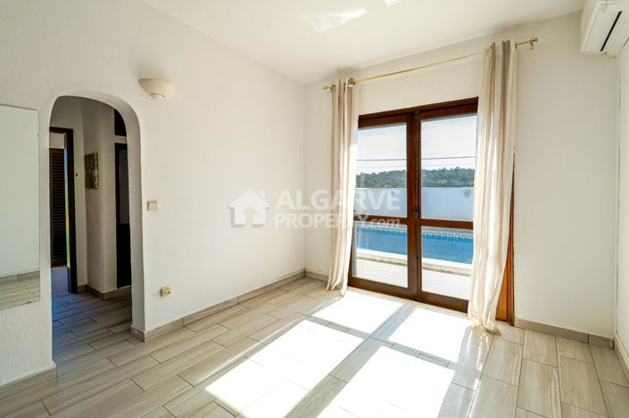 Image No.5-3 Bed Villa for sale