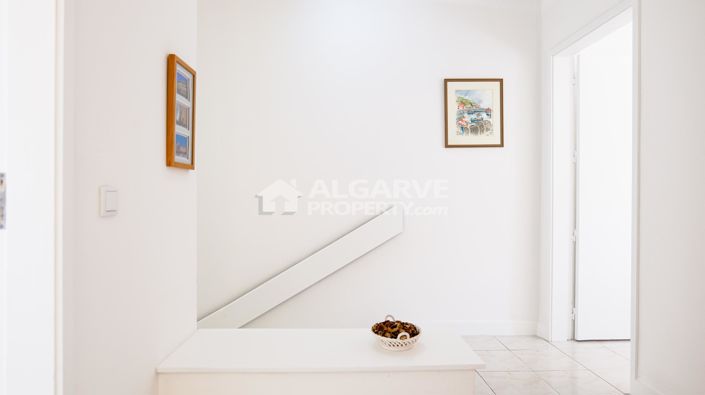 Image No.24-3 Bed Townhouse for sale