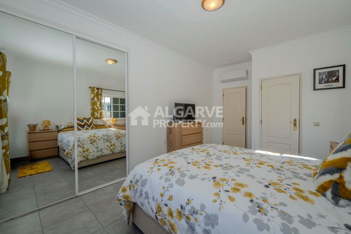 Image No.13-3 Bed Apartment for sale