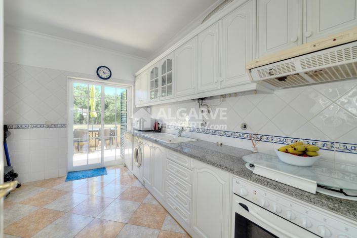 Image No.3-3 Bed Apartment for sale