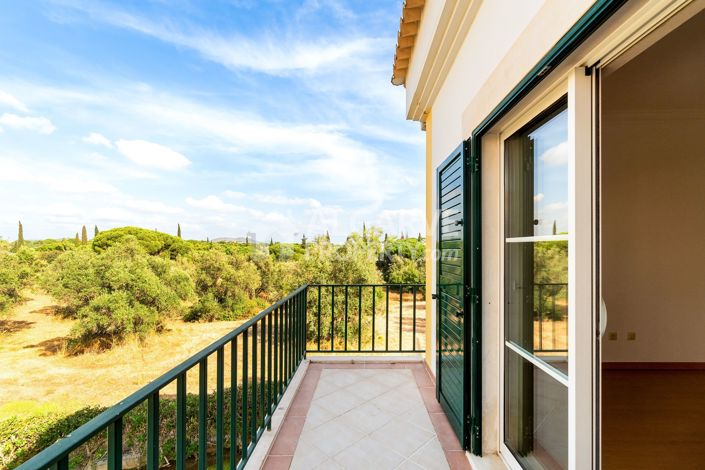 Image No.20-2 Bed Semi-Detached for sale