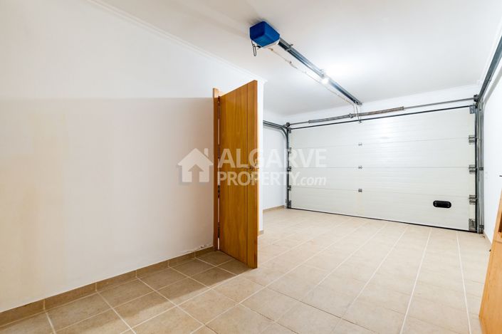 Image No.28-2 Bed Semi-Detached for sale