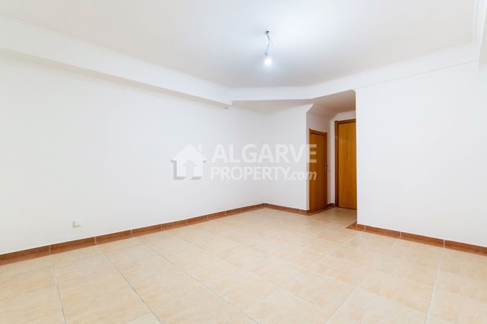 Image No.32-2 Bed Semi-Detached for sale