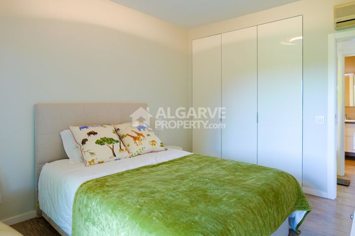 Image No.15-4 Bed Villa for sale