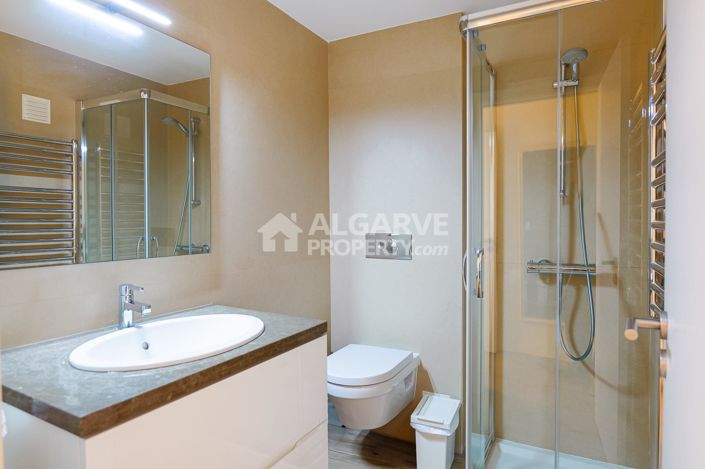 Image No.20-4 Bed Villa for sale